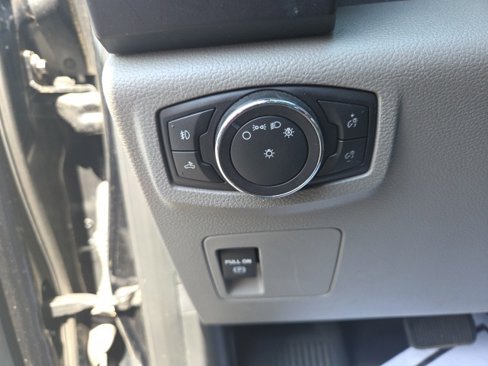 Used 2018 Ford F150 XL w/ Equipment Group 101A Mid image 14