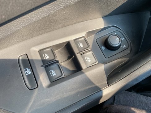 Used 2019 Volkswagen Jetta R-Line image 16