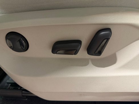 Used 2019 Volkswagen Atlas SE image 14