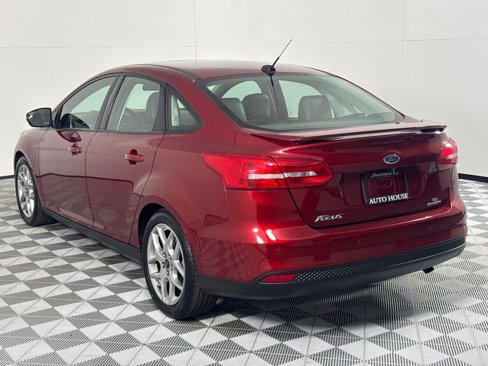 Used 2015 Ford Focus SE w/ Equipment Group 201A image 7
