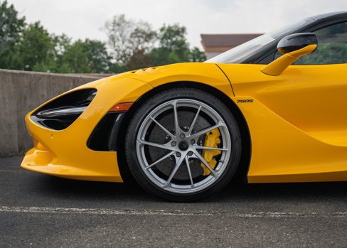 New 2025 McLaren 750S image 16