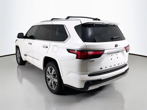 Used 2024 Toyota Sequoia Capstone image 5