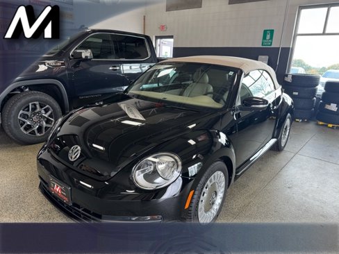 Used 2014 Volkswagen Beetle 1.8T image 1