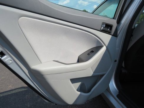 Used 2012 Kia Optima LX w/ Convenience Pkg image 30