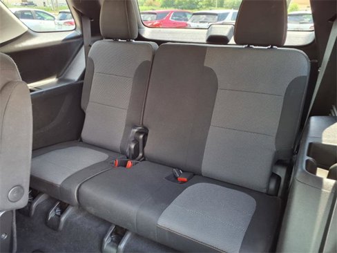 Used 2018 Chevrolet Traverse LT image 32