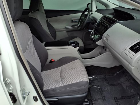 Used 2016 Toyota Prius V Three image 23