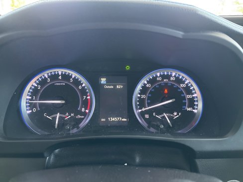 Used 2019 Toyota Highlander XLE image 12