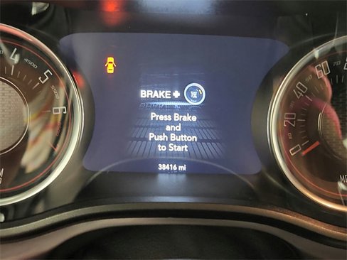 Used 2022 Dodge Challenger GT image 21