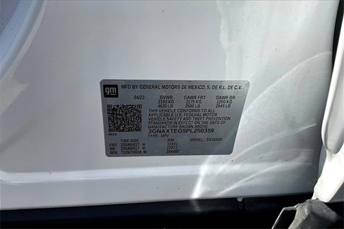 Used 2023 Chevrolet Equinox LT w/ LPO, Floor Liner Package image 19