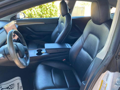 Used 2022 Tesla Model 3 image 22
