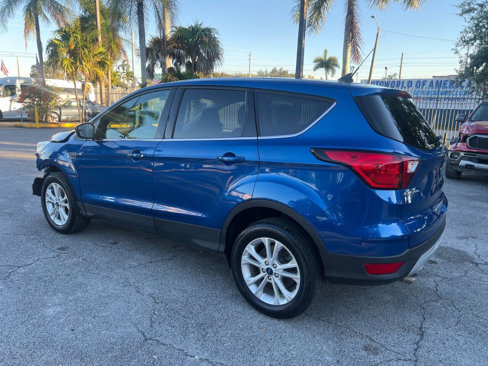 Used 2019 Ford Escape SE image 7