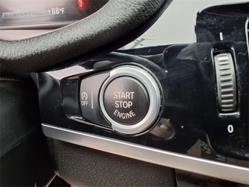Used 2018 BMW X4 M40i image 16