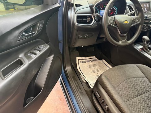 Used 2024 Chevrolet Equinox LT w/ LPO, Floor Liner Package image 9