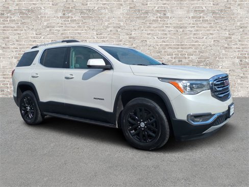 Used 2018 GMC Acadia SLT image 1