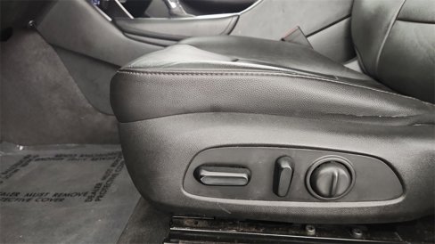 Used 2020 Chevrolet Malibu LT w/ Leather Package image 14