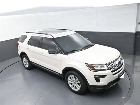 Used 2019 Ford Explorer XLT w/ Equipment Group 202A image 19