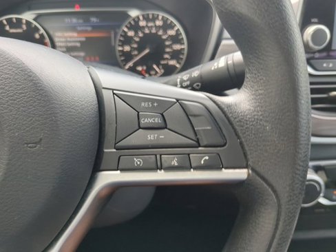 Used 2024 Nissan Altima 2.5 SV image 22