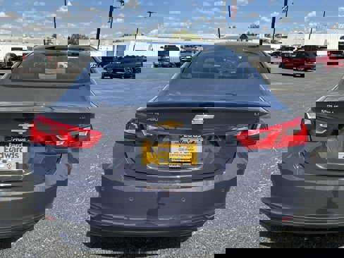 Used 2025 Chevrolet Malibu LT image 32
