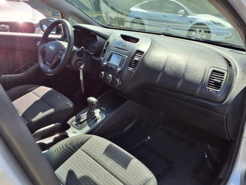 Used 2016 Kia Forte LX w/ LX Popular Plus Package image 14