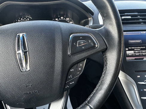 Used 2016 Lincoln MKZ image 26
