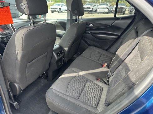 Used 2019 Chevrolet Equinox LT w/ Driver Convenience Package image 17
