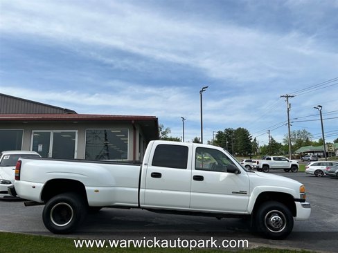 Used 2004 GMC Sierra 3500 SLE w/ Heavy-Duty Power Package image 10