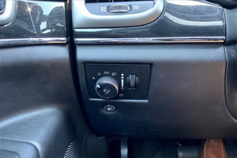 Used 2018 Jeep Grand Cherokee Trailhawk w/ Trailhawk Luxury Group image 34