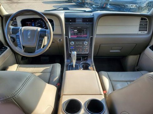 Used 2015 Lincoln Navigator L 4WD image 6