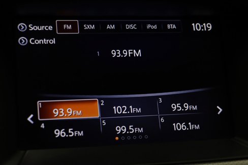 Used 2018 Nissan Pathfinder SL w/ Midnight Edition Package image 17