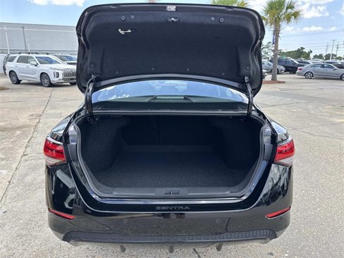 New 2025 Nissan Sentra SV image 6