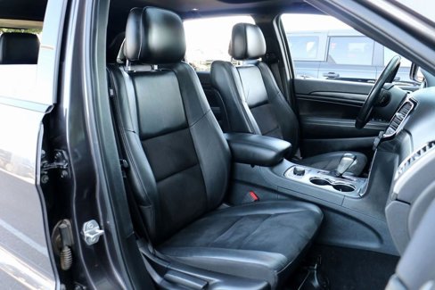 Used 2020 Jeep Grand Cherokee Altitude image 32