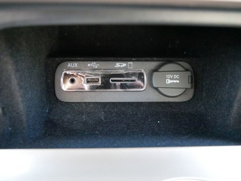 Used 2015 Jeep Grand Cherokee Limited w/ Trailer Tow Group IV image 22