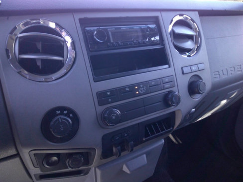 Used 2016 Ford F250 XLT w/ XLT Interior Package image 16
