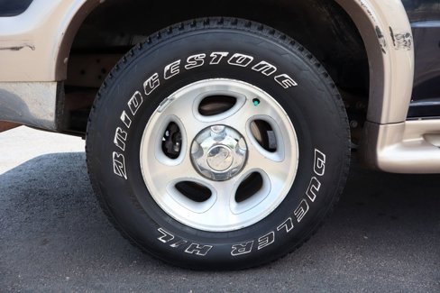 Used 2000 Ford Explorer Eddie Bauer image 41