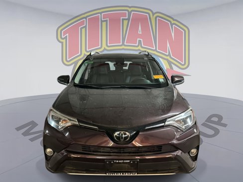 Used 2018 Toyota RAV4 Limited image 2