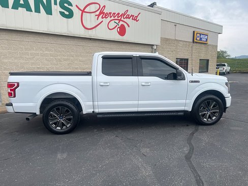 Used 2018 Ford F150 XLT w/ Equipment Group 302A Luxury image 9