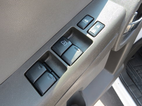 Used 2011 Nissan Xterra S image 22