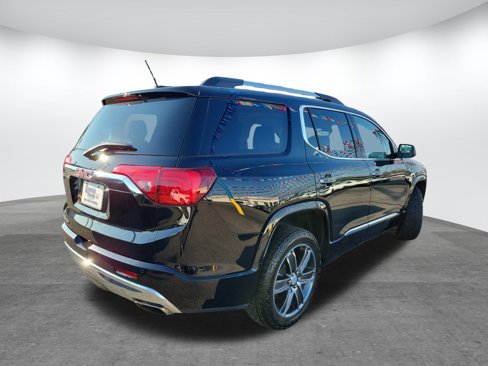 Used 2019 GMC Acadia Denali image 5
