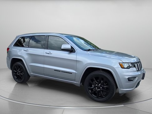 Used 2019 Jeep Grand Cherokee Altitude image 35