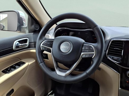 Used 2020 Jeep Grand Cherokee Limited image 12