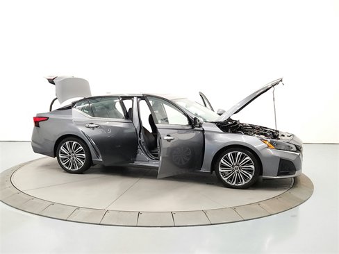 Used 2023 Nissan Altima 2.5 SL image 17