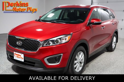 Used 2017 Kia Sorento LX image 1