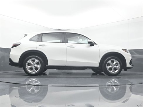 Used 2025 Honda HR-V LX image 12
