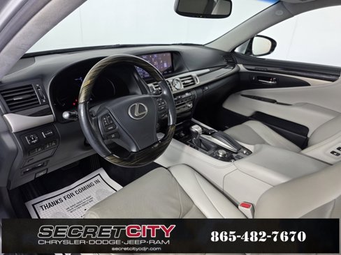 Used 2015 Lexus LS 460 AWD image 11