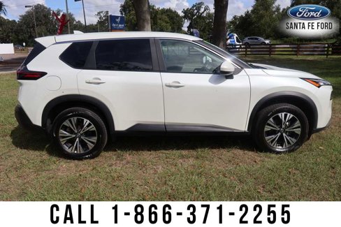 Used 2023 Nissan Rogue SV image 7