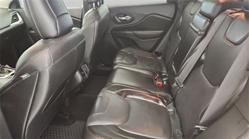 Used 2015 Jeep Cherokee Trailhawk w/ Comfort/Convenience Group image 21