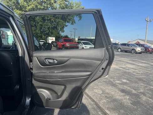 Used 2015 Nissan Rogue SL w/ SL Premium Package image 19