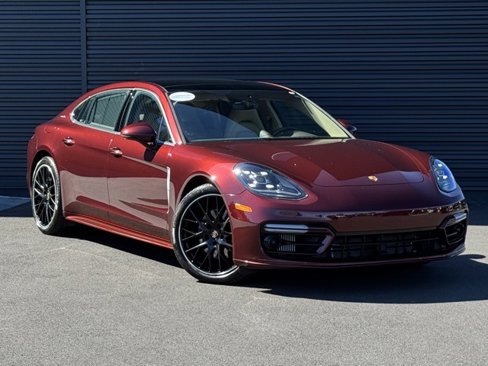 Certified 2023 Porsche Panamera 4S Executive image 9