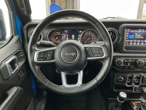 Used 2021 Jeep Wrangler Unlimited Sahara w/ Dual Top Group image 4