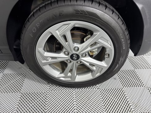 Used 2023 Hyundai Kona SEL image 11